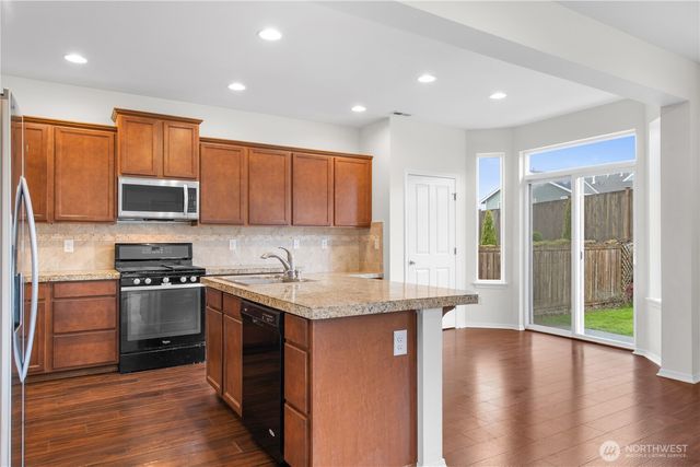 8410 72nd Place NE, Marysville, WA 98270