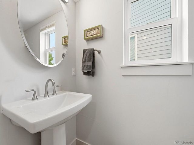 2061 Emerson Ln, Louisville, CO 80027