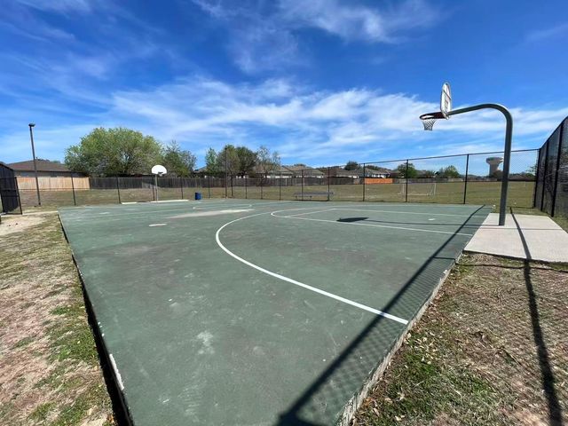 457 Dragon Ridge RD, Buda, TX 78610