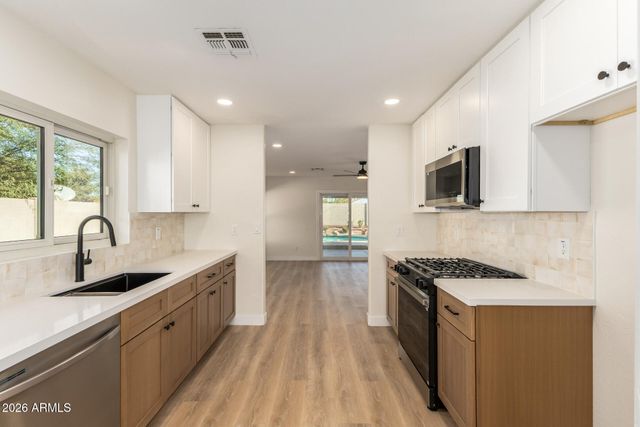 12626 W ROSEWOOD Drive, El Mirage, AZ 85335