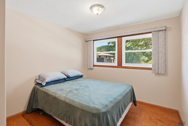2520 MINNEWASTA RD, Rapid City, SD 57702