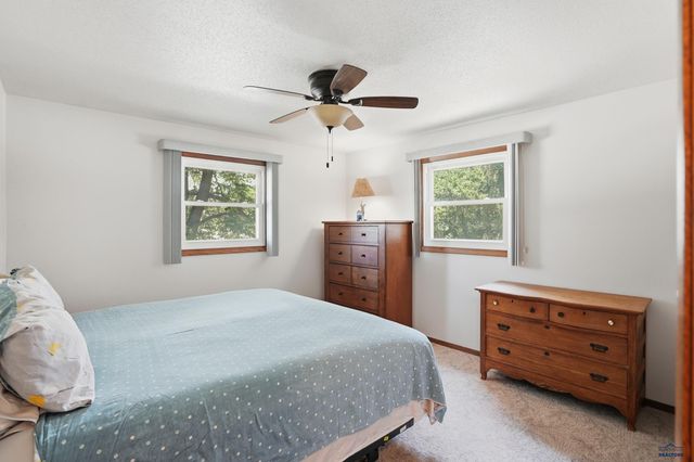 2520 MINNEWASTA RD, Rapid City, SD 57702