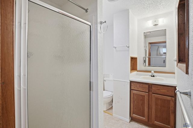 2520 MINNEWASTA RD, Rapid City, SD 57702
