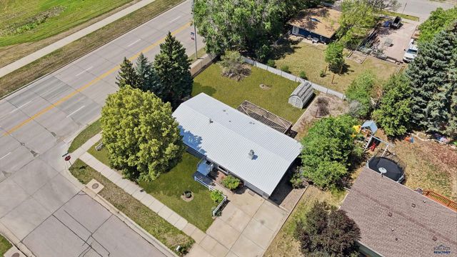 2520 MINNEWASTA RD, Rapid City, SD 57702