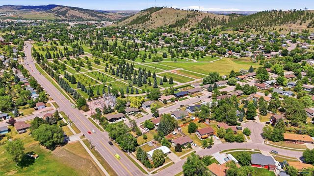 2520 MINNEWASTA RD, Rapid City, SD 57702