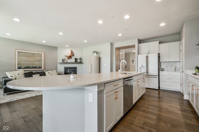 2144 Chick Evans Way, Westfield, IN 46074