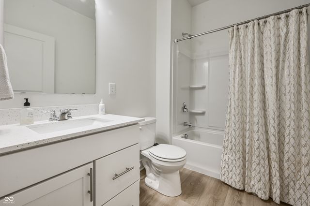 2144 Chick Evans Way, Westfield, IN 46074