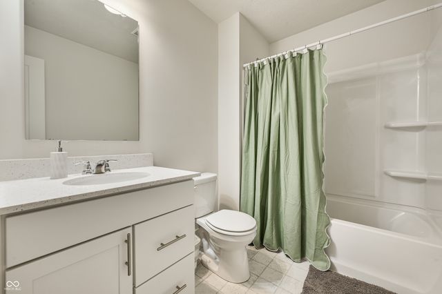 2144 Chick Evans Way, Westfield, IN 46074