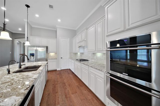 2118 Summer Gardens Lane, Katy, TX 77493