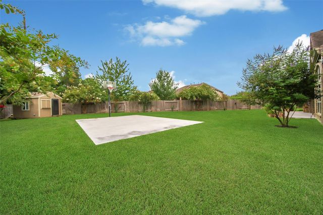 2118 Summer Gardens Lane, Katy, TX 77493