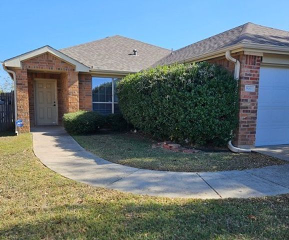 9337 Cynthia Court, Fort Worth, TX 76140