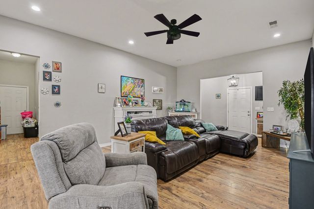 143 Quail Lane, Boyd, TX 76023