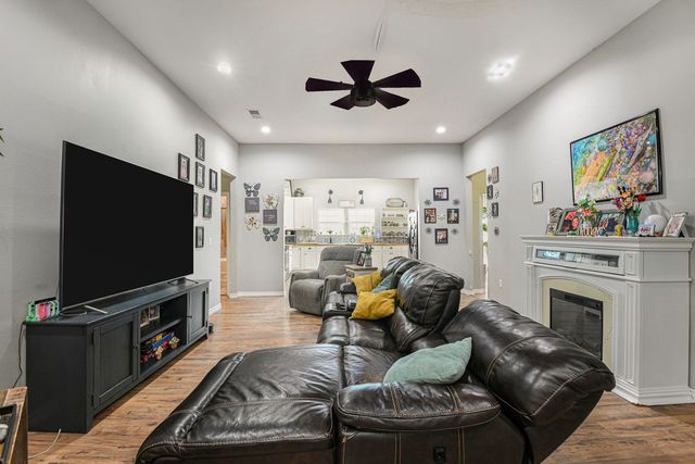 143 Quail Lane, Boyd, TX 76023