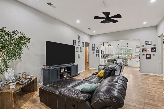 143 Quail Lane, Boyd, TX 76023