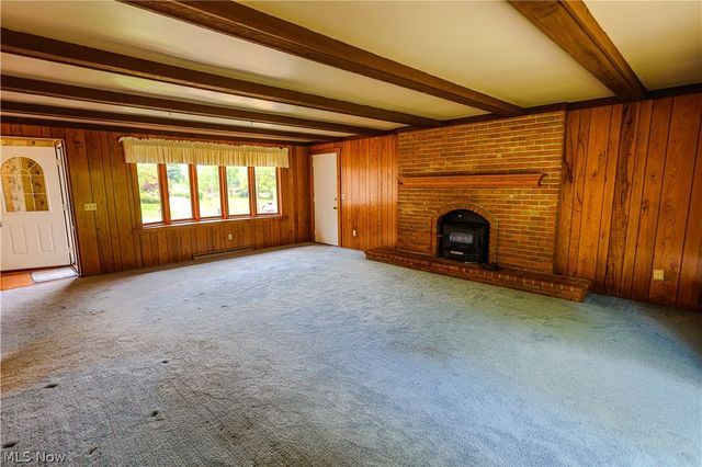 1740 Washington Boulevard, Louisville, OH 44641