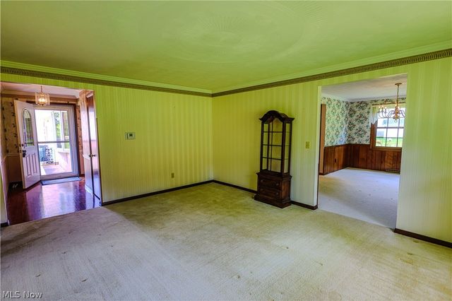1740 Washington Boulevard, Louisville, OH 44641