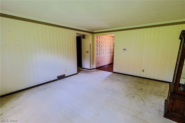 1740 Washington Boulevard, Louisville, OH 44641