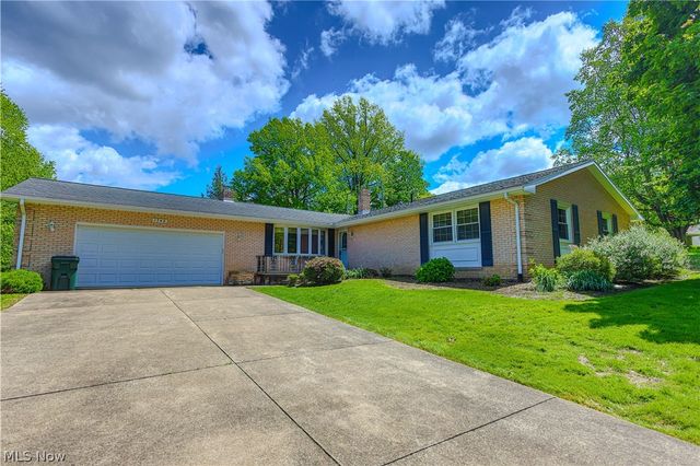 1740 Washington Boulevard, Louisville, OH 44641