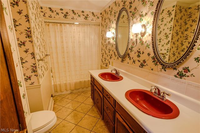 1740 Washington Boulevard, Louisville, OH 44641