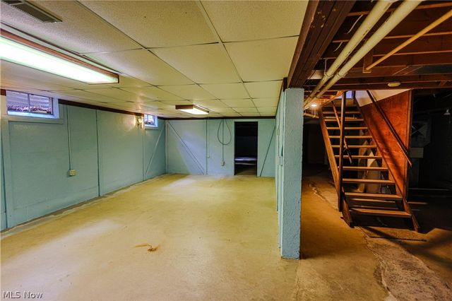 1740 Washington Boulevard, Louisville, OH 44641