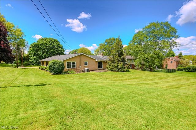1740 Washington Boulevard, Louisville, OH 44641