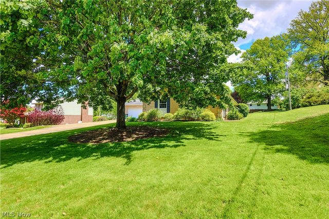 1740 Washington Boulevard, Louisville, OH 44641