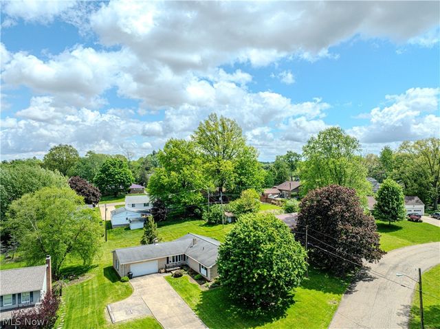 1740 Washington Boulevard, Louisville, OH 44641