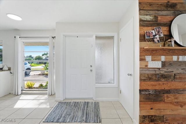 1211 SE 34th ST, Cape Coral, FL 33904