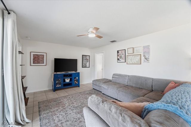 1211 SE 34th ST, Cape Coral, FL 33904