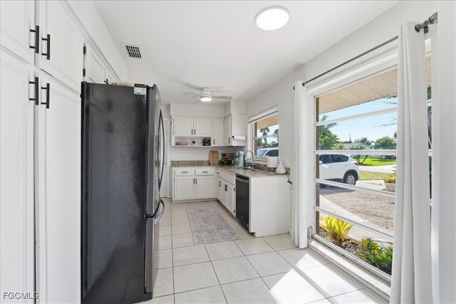 1211 SE 34th ST, Cape Coral, FL 33904