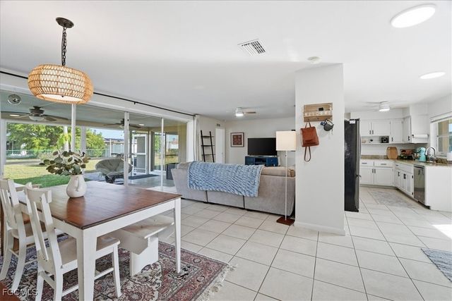 1211 SE 34th ST, Cape Coral, FL 33904