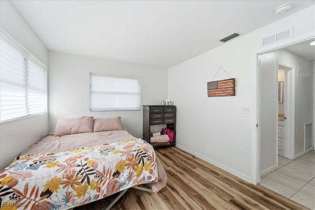 1211 SE 34th ST, Cape Coral, FL 33904