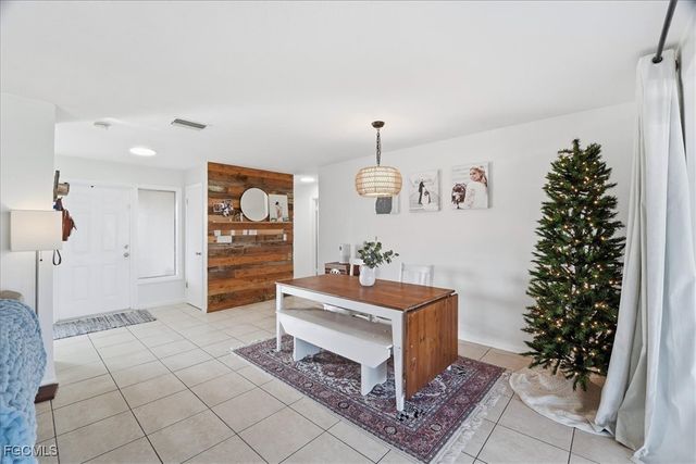 1211 SE 34th ST, Cape Coral, FL 33904