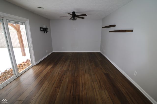 1689 Nantucket Drive, Cicero, IN 46034