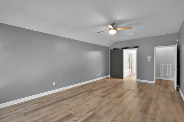 84 Oak Grove Lane, Conroe, TX 77304