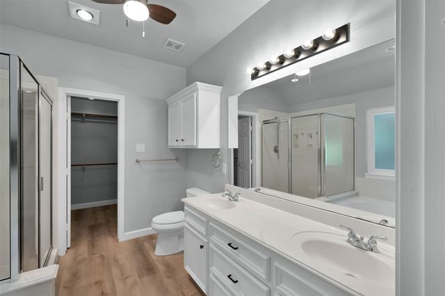 84 Oak Grove Lane, Conroe, TX 77304