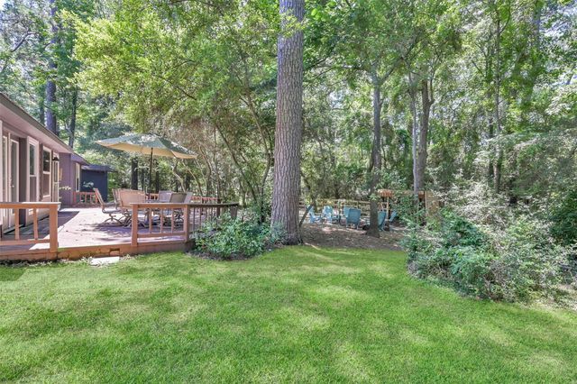 84 Oak Grove Lane, Conroe, TX 77304