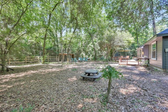 84 Oak Grove Lane, Conroe, TX 77304