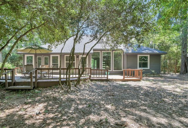 84 Oak Grove Lane, Conroe, TX 77304