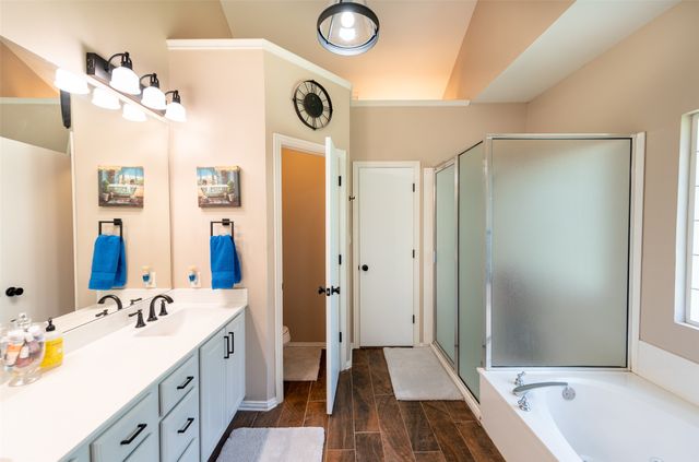 233 E El Dorado Drive, Scroggins, TX 75480