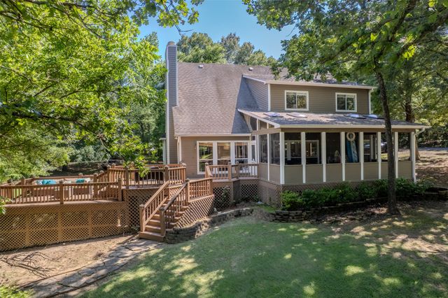 233 E El Dorado Drive, Scroggins, TX 75480