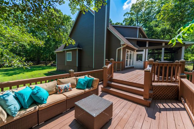 233 E El Dorado Drive, Scroggins, TX 75480