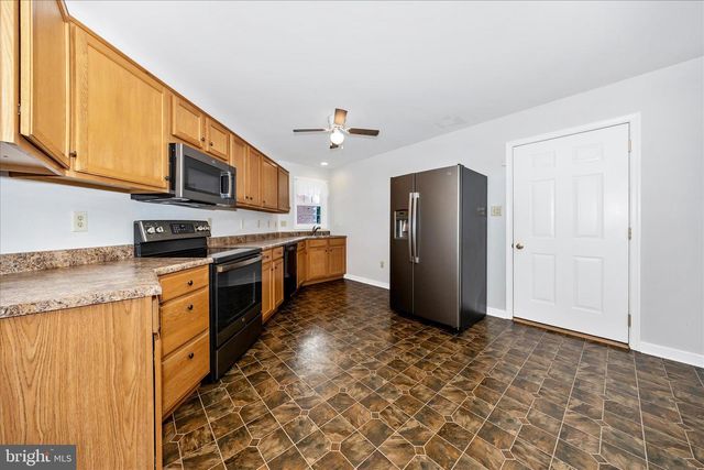17817 SHERMAN AVE, Hagerstown, MD 21740