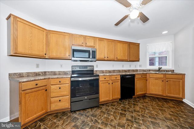 17817 SHERMAN AVE, Hagerstown, MD 21740