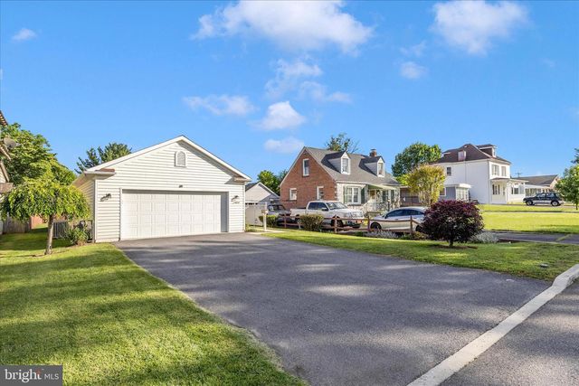 17817 SHERMAN AVE, Hagerstown, MD 21740