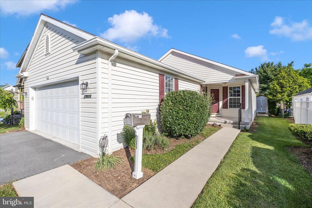 17817 SHERMAN AVE, Hagerstown, MD 21740