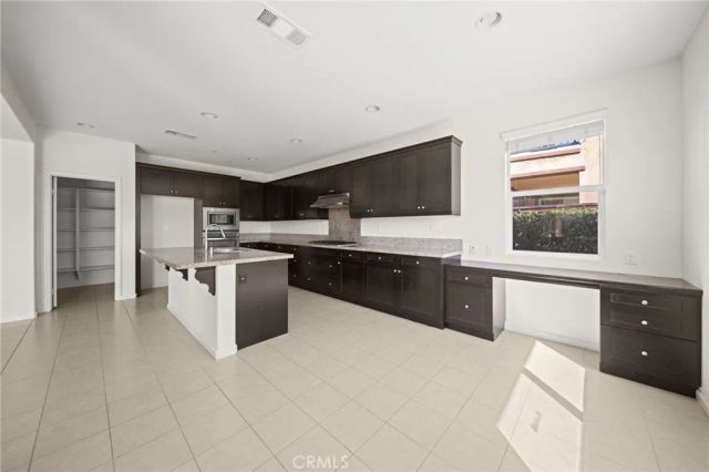 10836 Portofino, Riverside, CA 92503