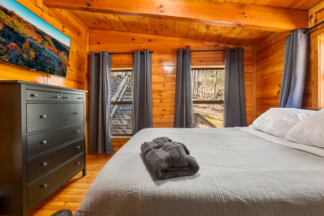 404 Paradise Drive, Rogers, KY 41365