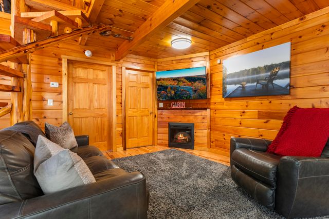 404 Paradise Drive, Rogers, KY 41365