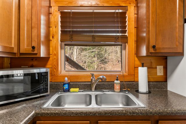 404 Paradise Drive, Rogers, KY 41365